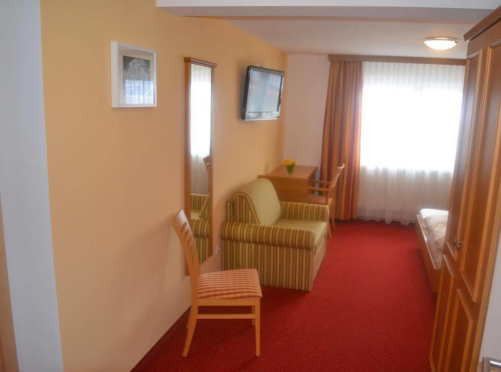 Hotel Zum Blauen Hecht Kipfenberg Zewnętrze zdjęcie